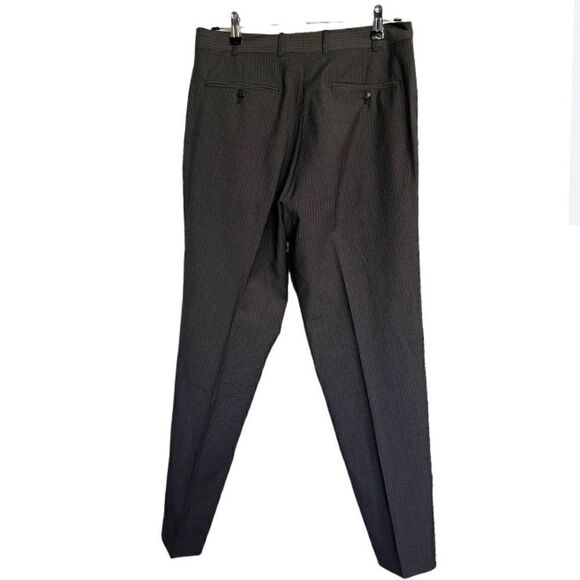 Valentino Gray Stripes Suit.Size 40 - Picture 4 of 16